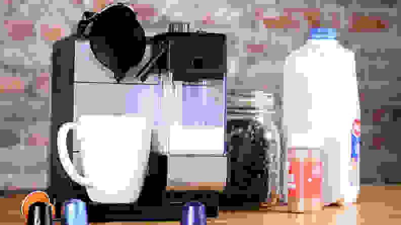 The Nespresso Lattissima Plus by De'Longhi is great alternative to our winner.