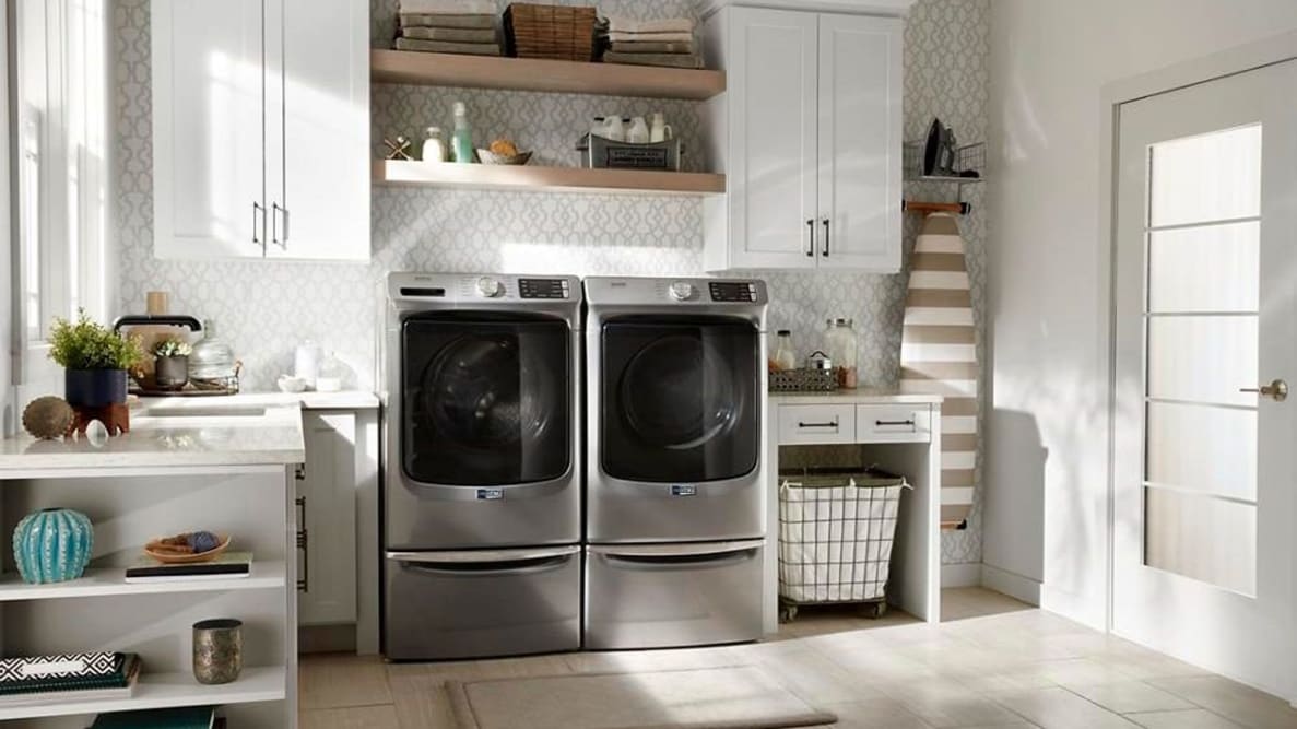The Maytag MHW6630HC front-load washer is tough on stains—and on your clothes. As long as you don't have many delicates, you'll love this washer.