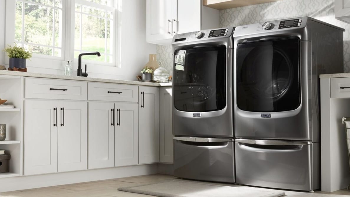 Tha Maytag MED6630HC dryer