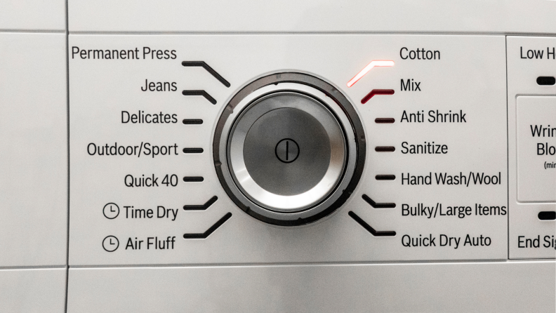 Multiple drying features on a dryer from Bosch.
